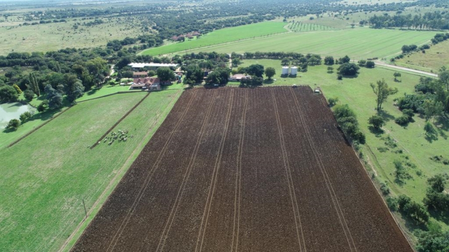 6 Bedroom Property for Sale in Remhoogte AH North West